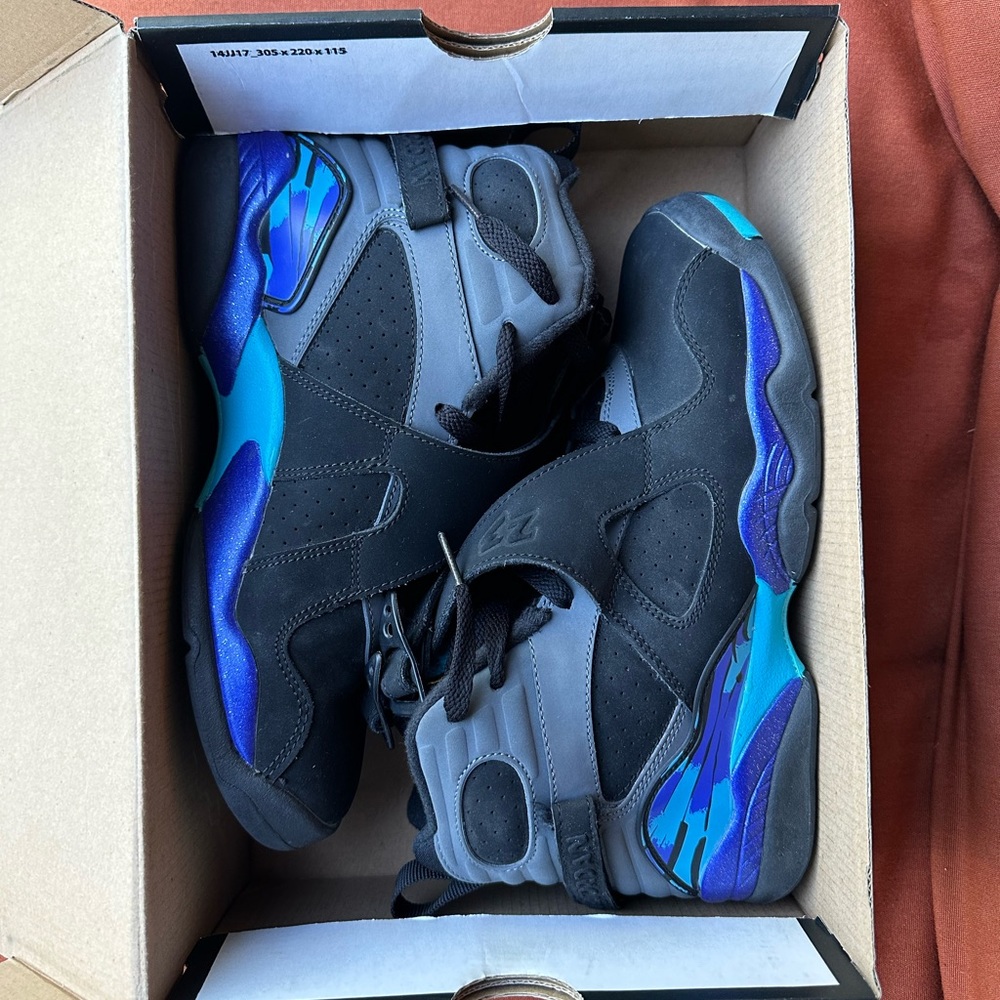 Jordan Aqua 8